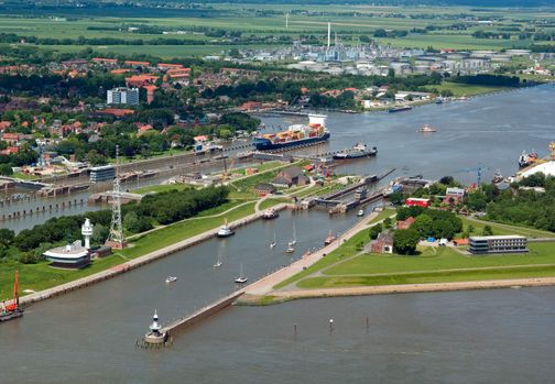 Drohnenaufnahme der Schleuse Brunsbüttel