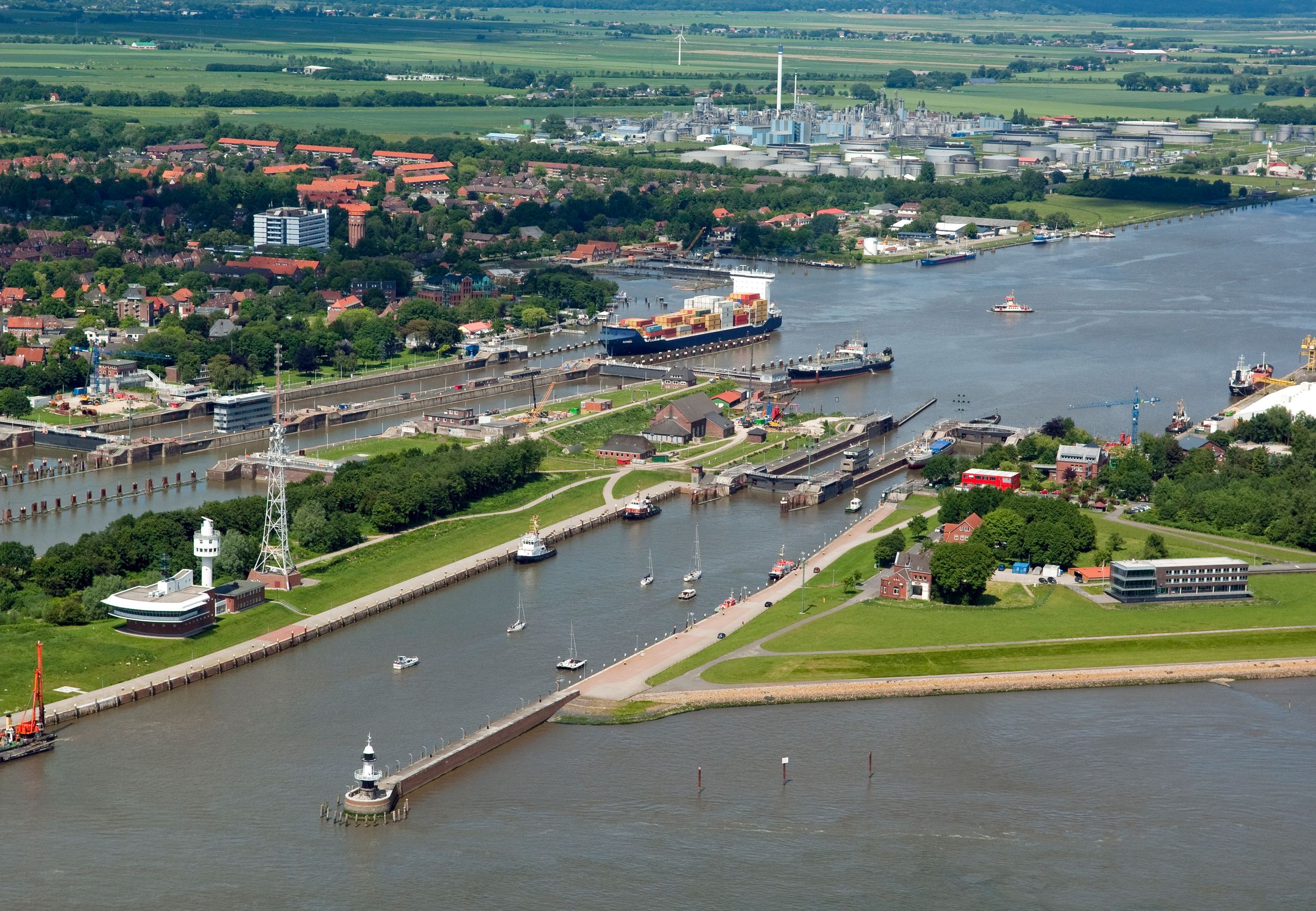 Drohnenaufnahme der Schleuse Brunsbüttel